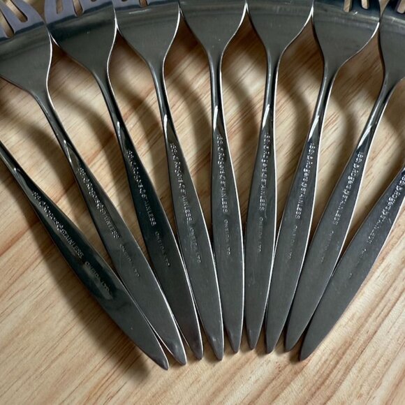 9 Fantasy 1881 Rogers Oneida Salad Forks 6-1/8" Atomic MCM Design Stainless - Picture 7 of 9